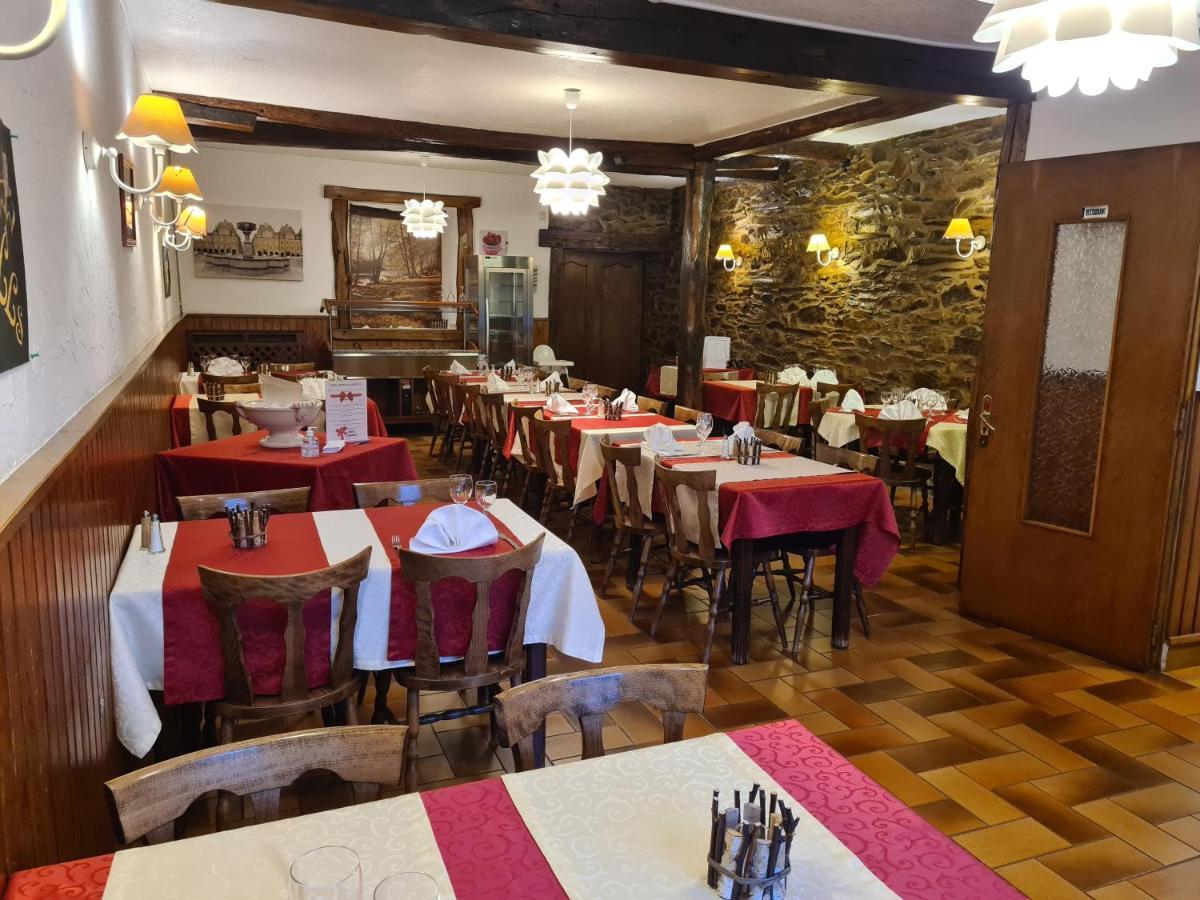 Logis Le Franco Belge Hotel มงแตร์เม ภายนอก รูปภาพ