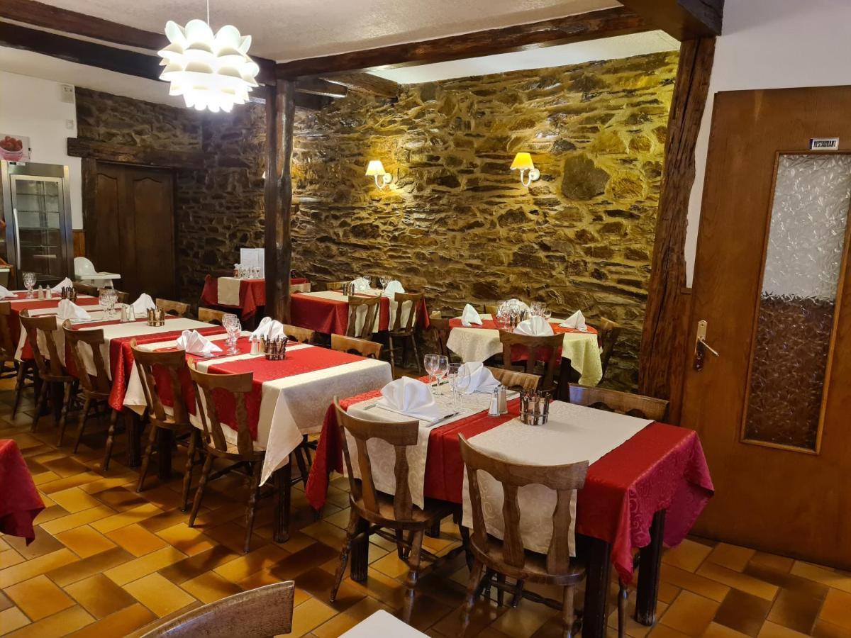 Logis Le Franco Belge Hotel มงแตร์เม ภายนอก รูปภาพ