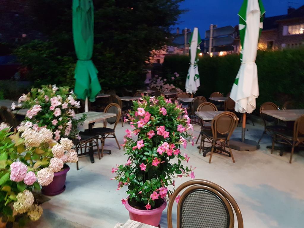 Logis Le Franco Belge Hotel มงแตร์เม ภายนอก รูปภาพ